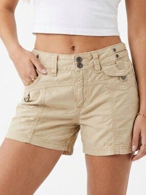 Vintage Y2K Beige Low Rise Cargo Shorts Tan Utility Pockets Beach Summer S / 16